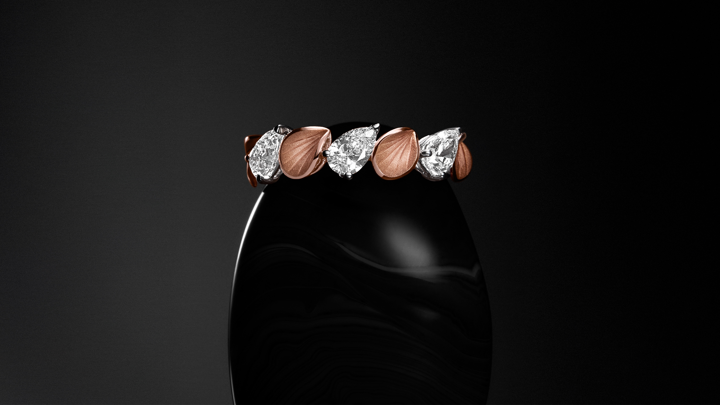 Cammilli Digital Campaign ’25 - Luxury photography by Tailer Darden Studio Florence